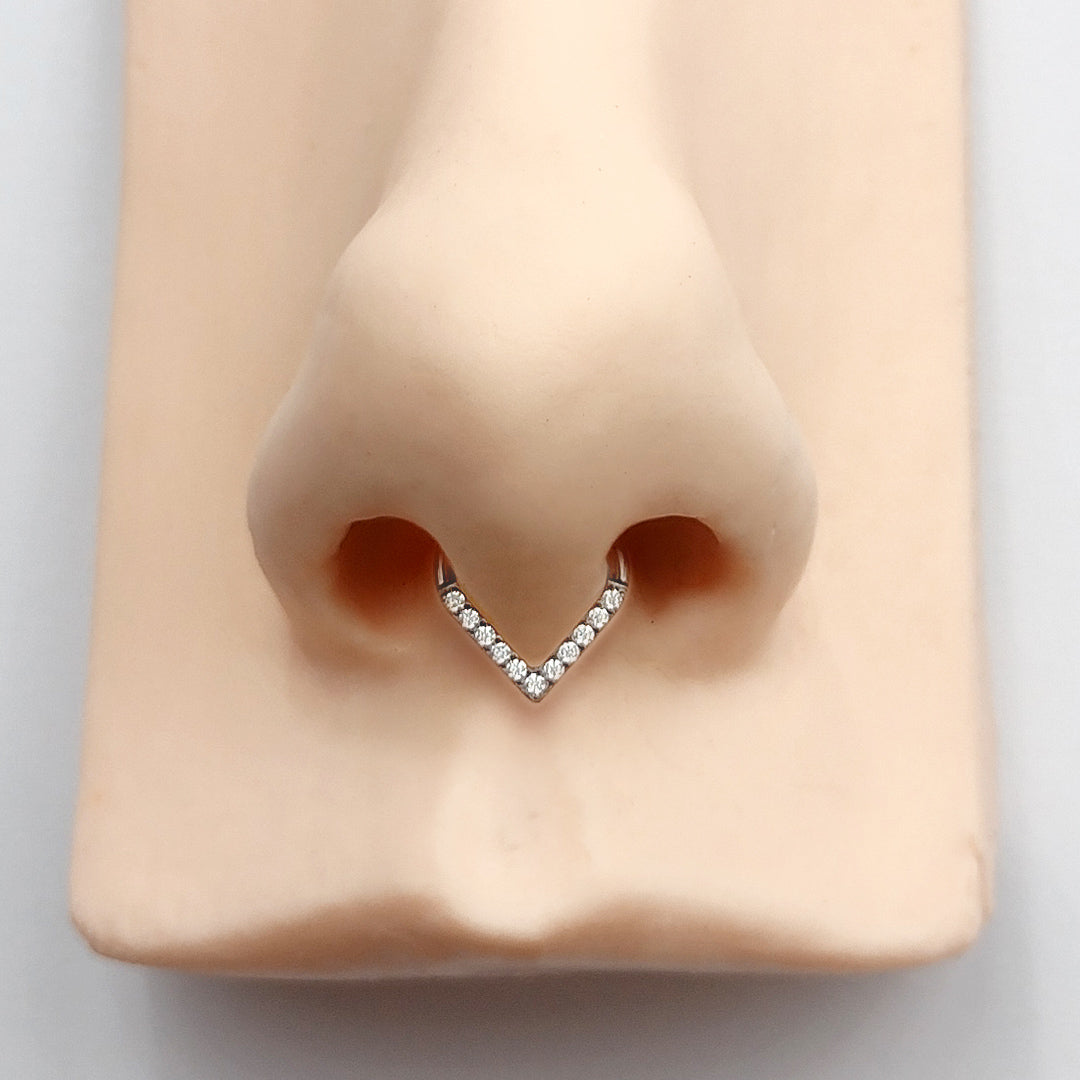 Piercing Clicker Triangulo Zirconia Titânio
