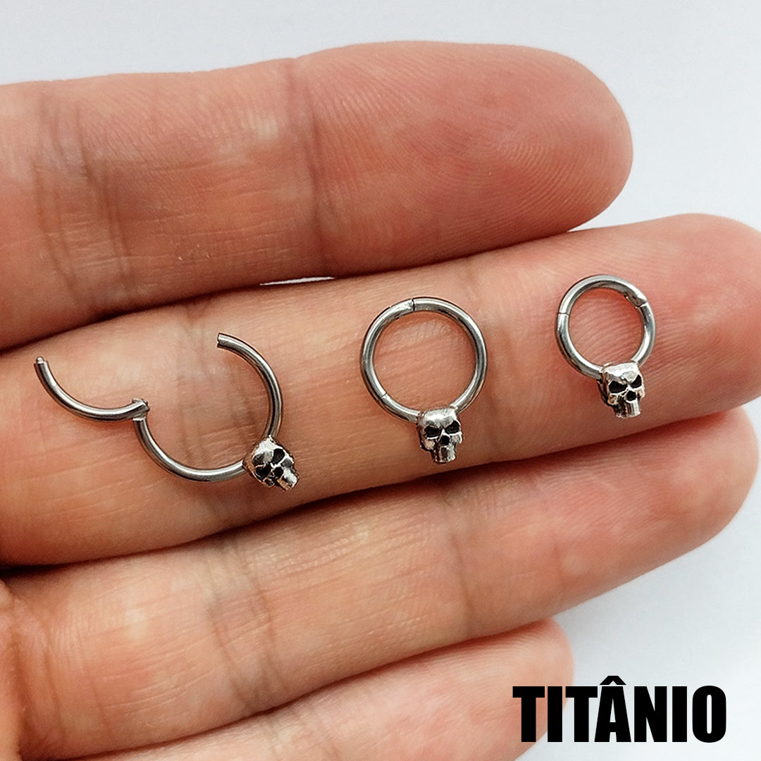 Piercing Clicker Caveira Titânio