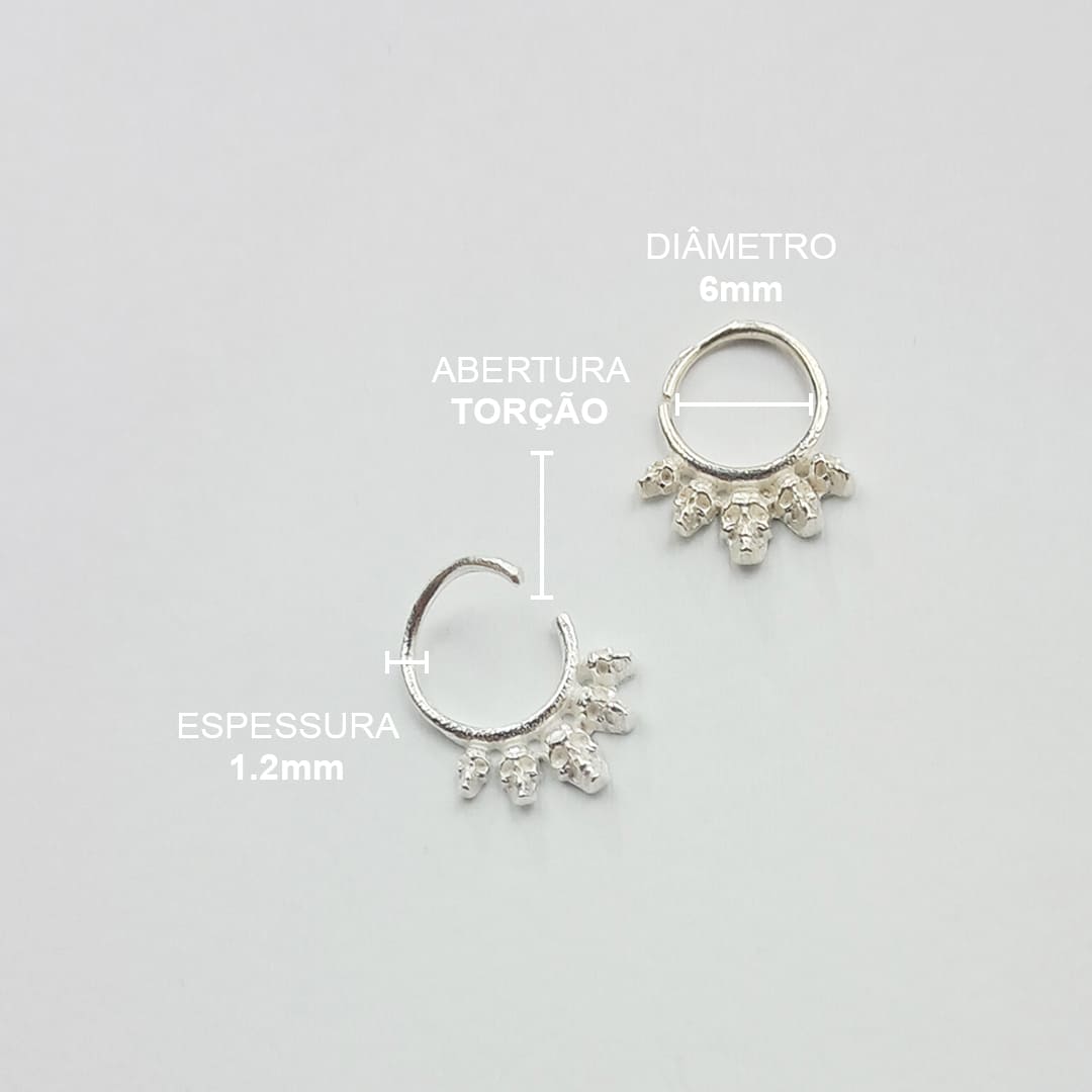 Piercing Septo Daith Caveira