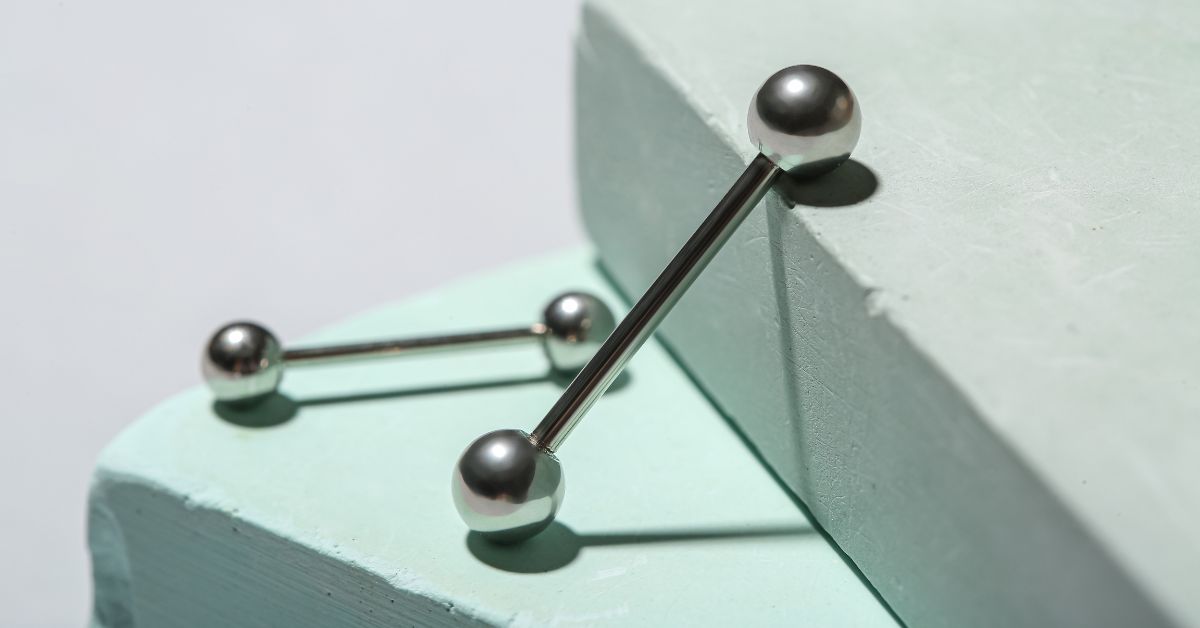Piercing Barbell: Como Escolher o Modelo Certo Para Cada Região do Corpo