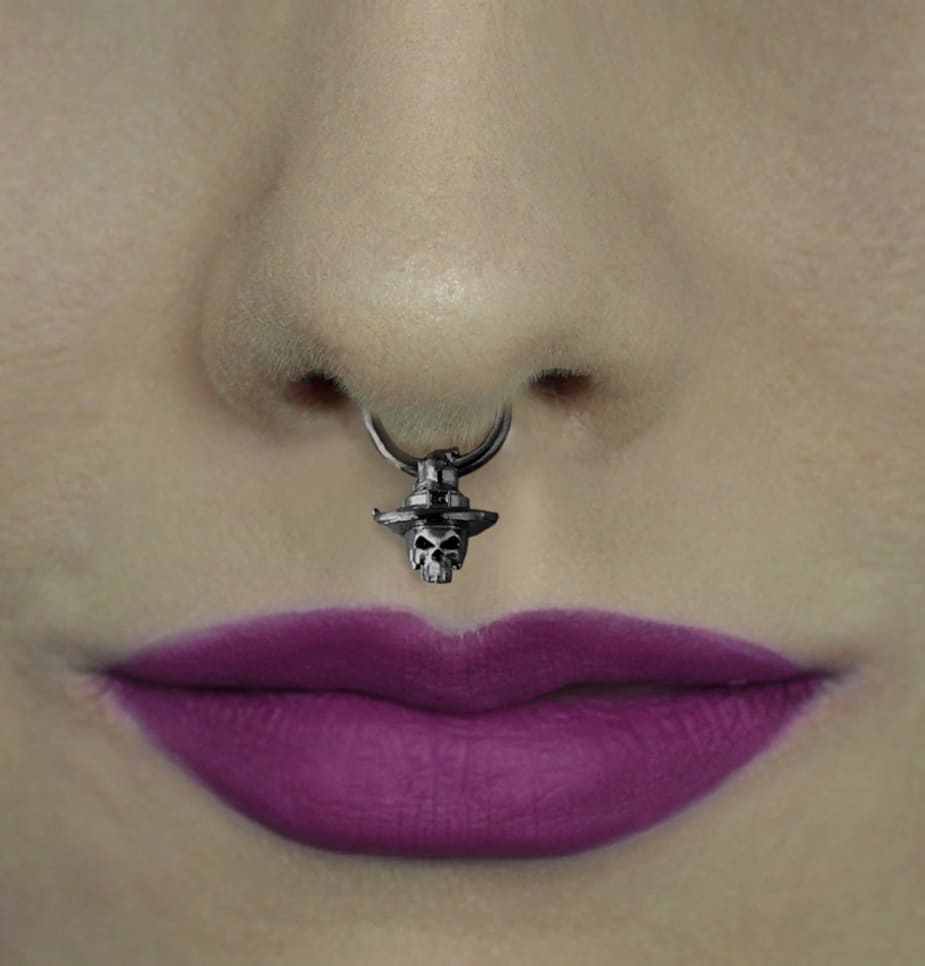 Piercing Septo Caveira Bruxa